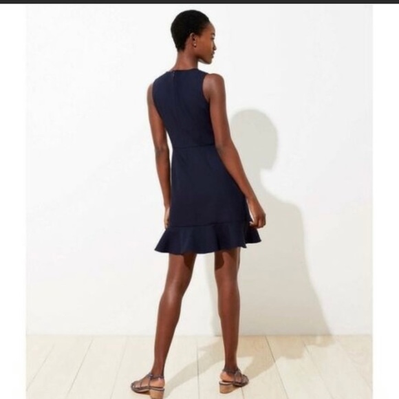 LOFT Gilded Button Flounce Dress Sz 8 has Tags - Picture 3 of 3